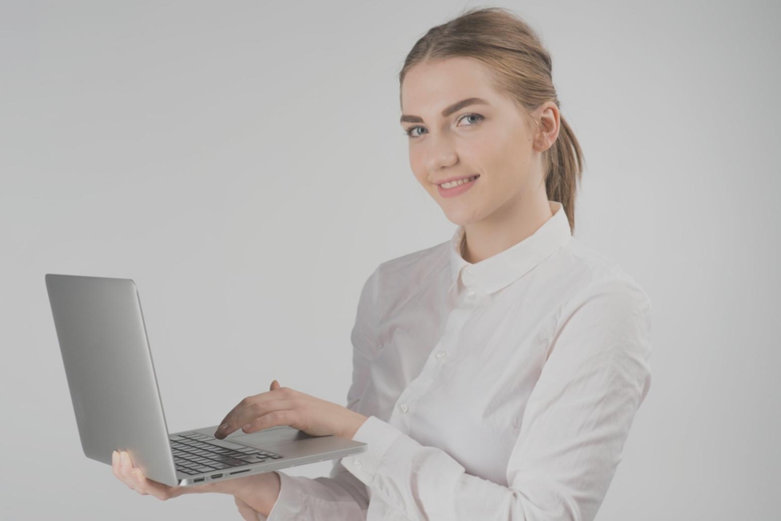 signalchainlink office workspace in Bangkok with modern technology setup